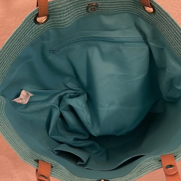 Amiani please check all picture of condition - Picture 11 of 17